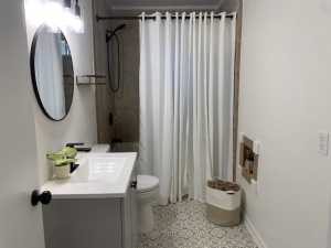 2402 Webster Ave (16)