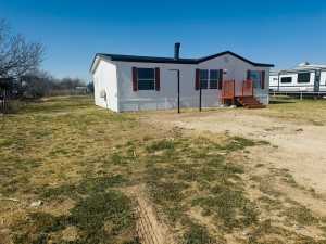 10324 Front St (3)