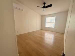 10324 Front St (7)