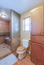 206 Crestwood Dr (33)