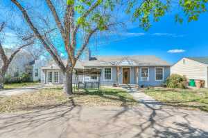 2312 Live Oak St