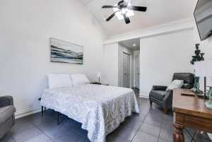 2312 Live Oak St (17)