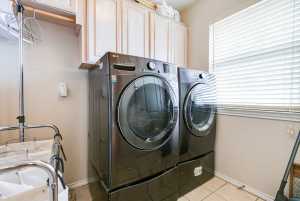 1218 Ashford Dr (42)