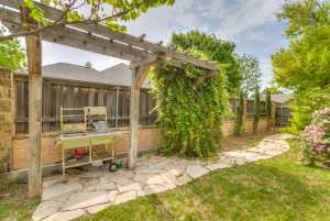 1218 Ashford Dr (68)