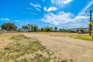 313 E 19th St (24)
