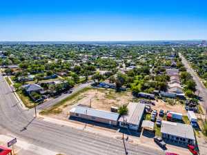 313 E 19th St (28)