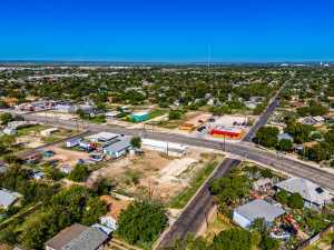 313 E 19th St (32)