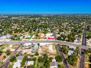 313 E 19th St (40)