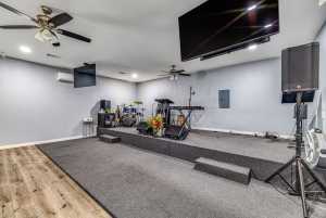 313 E 19th St (9)