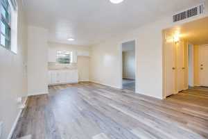 2006 Field St (5)