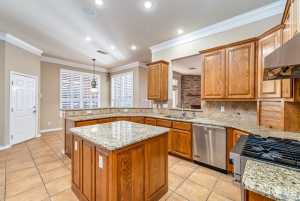 6033 Kingsbridge Dr (17)