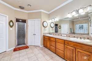 6033 Kingsbridge Dr (22)