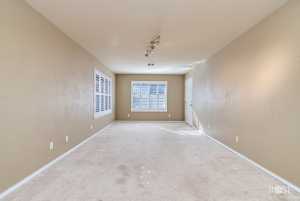 6033 Kingsbridge Dr (34)