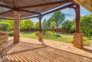 6033 Kingsbridge Dr (36)