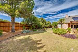 6033 Kingsbridge Dr (42)