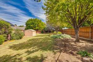 6033 Kingsbridge Dr (43)