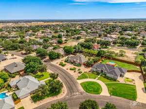6033 Kingsbridge Dr (50)