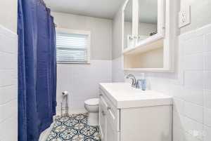 204 S Monroe St (19)