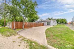 204 S Monroe St (28)