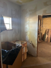 2002 N Oakes St (12)