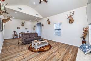 15016 E FM 1929 (10)