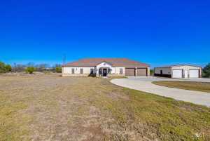 15016 E FM 1929 (33)