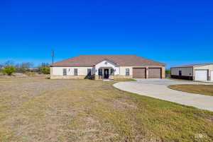 15016 E FM 1929 (34)