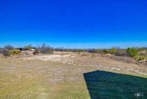 15016 E FM 1929 (35)