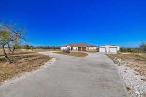 15016 E FM 1929 (36)