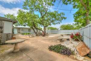 1307 East Ave (45)