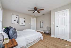 306 E 38th St (14)