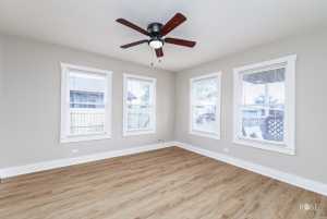 306 E 38th St (17)