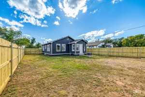 306 E 38th St (4)