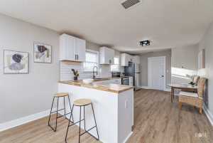 306 E 38th St (7)