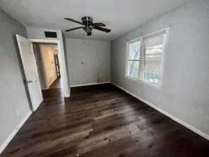 3201 Travis St (6)