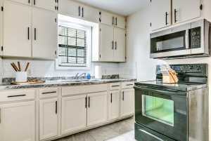1710 W Ave H (10)