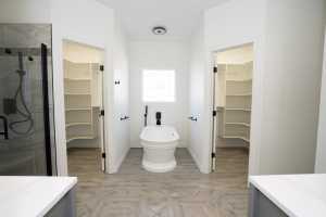 622 E 17th St (17)