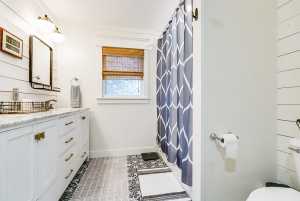 2619 University Ave (25)