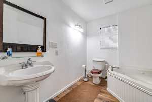 224 N Chadbourne St (15)