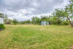 405 W James Ave (30)