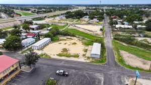 1302 Ave A (2)
