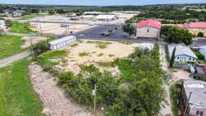 1302 Ave A (4)