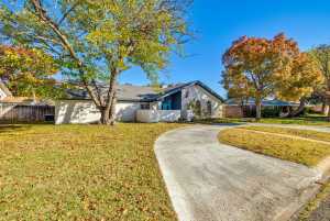 2834 Chimney Rock Lane (28)