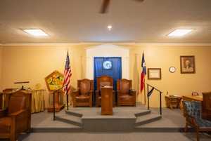 135 E Twohig Ave (23)
