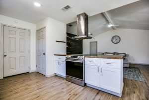 1106 Gregory Dr (15)