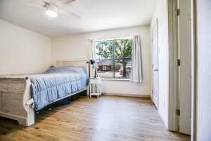 1106 Gregory Dr (23)