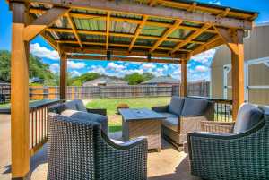 1106 Gregory Dr (27)