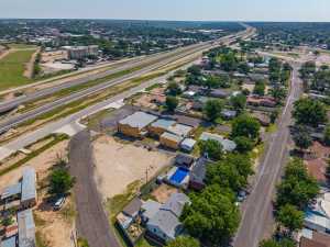 N 15th St (9)