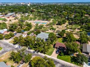 1306 S Monroe St (58)