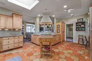 1306 S Monroe St (9)
